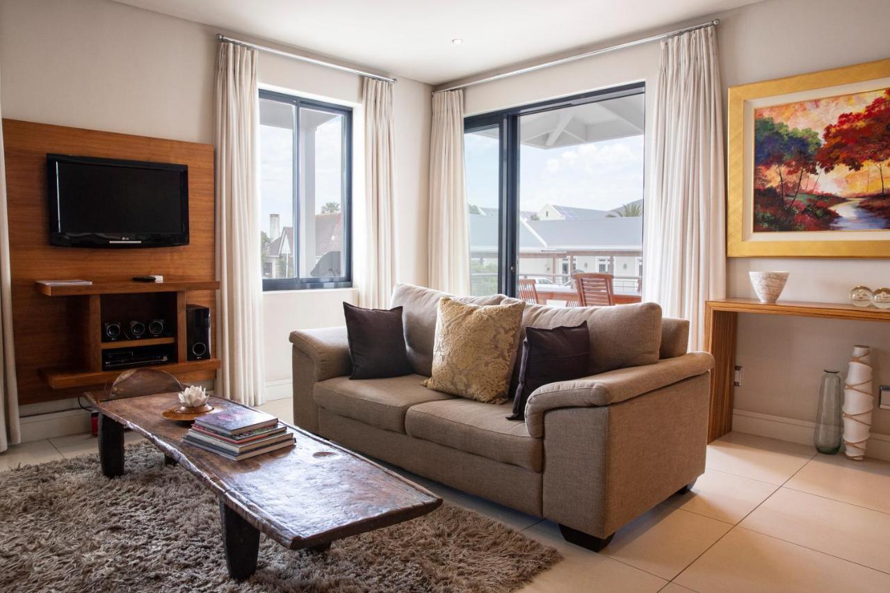Marine Square Luxury Suites Hermanus Extérieur photo